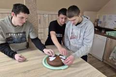 471aa301-4d22-4628-bd78-b8ba9278f956